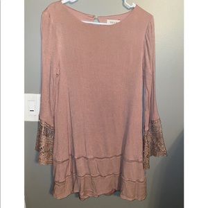 Short long sleeve dress